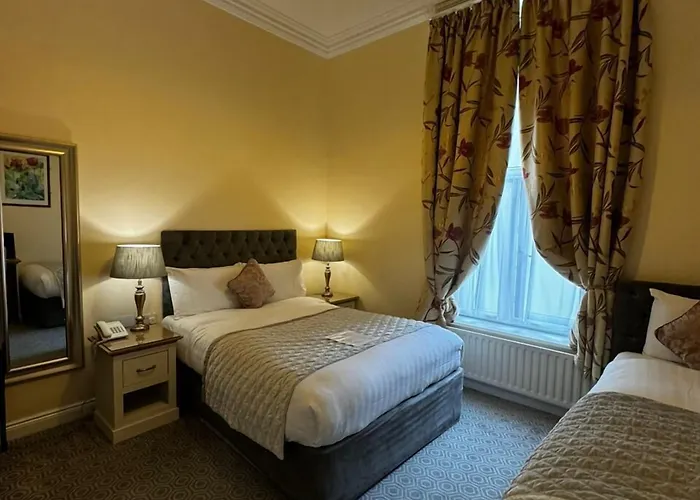 Waterloo Hotel 3*