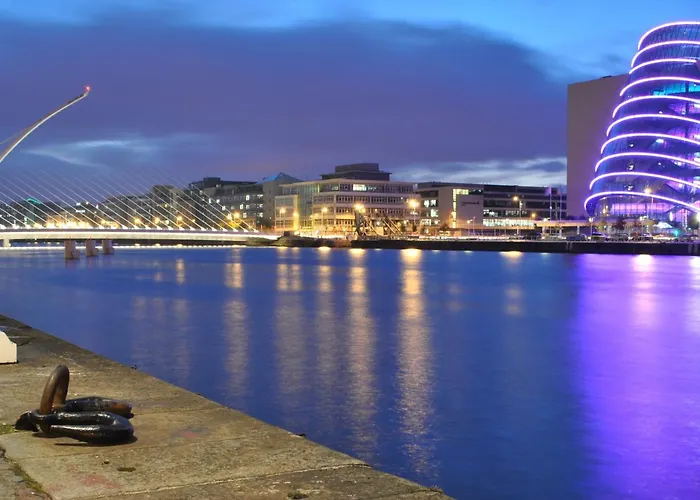 滑铁卢酒店 酒店