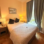 Waterloo 3* Dublin