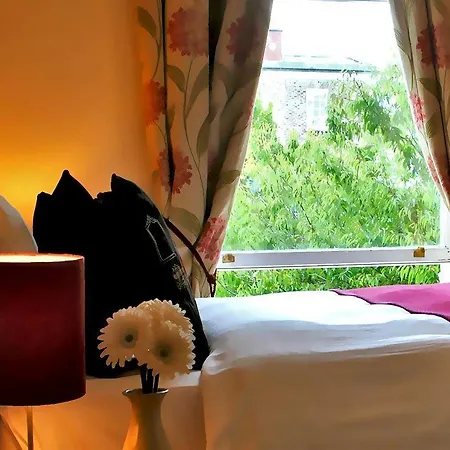 Waterloo Guest house 3*